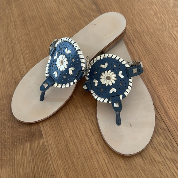Jack Rogers Georgica sandal, size 8, navy & platinum circle whipstitch leather - Picture 5 of 5